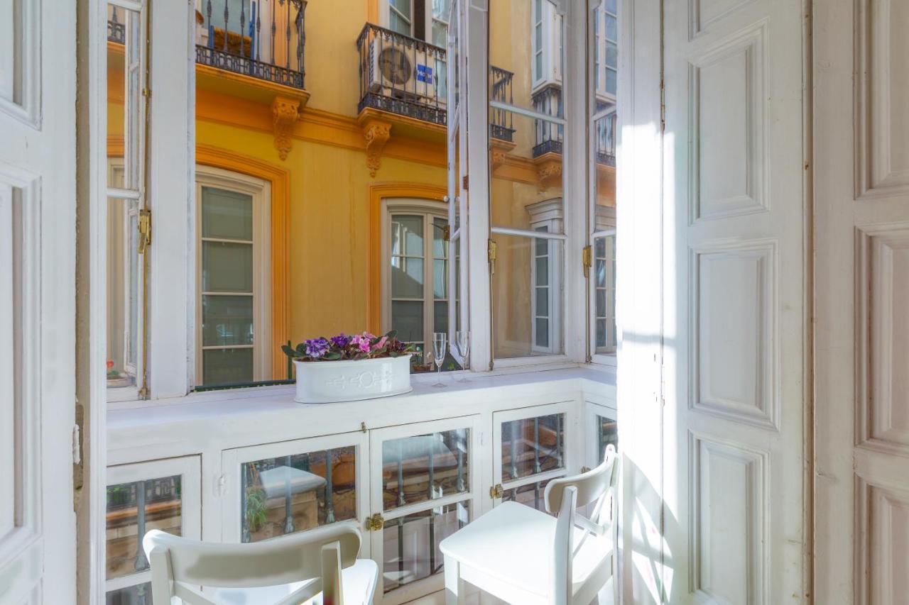 Puerta De Larios: Central Three-Bedroom Apartment With Balconies And Patio 马拉加 外观 照片