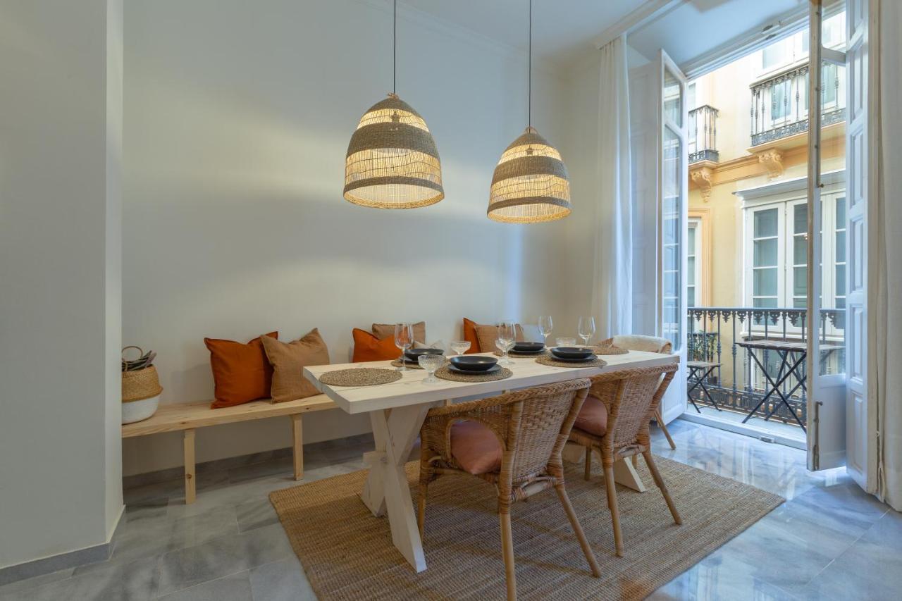 Puerta De Larios: Central Three-Bedroom Apartment With Balconies And Patio 马拉加 外观 照片