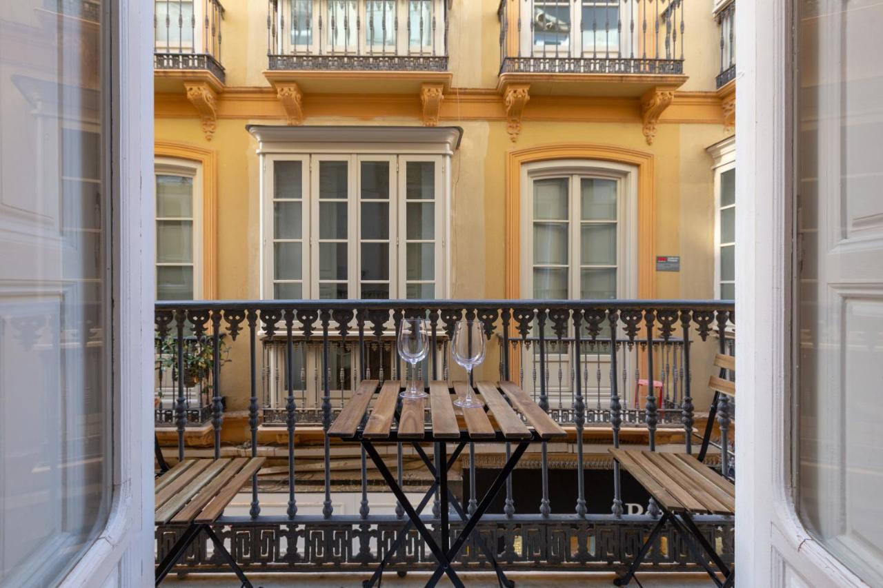 Puerta De Larios: Central Three-Bedroom Apartment With Balconies And Patio 马拉加 外观 照片
